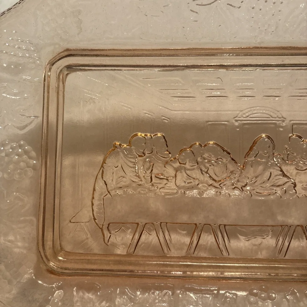 VTG Indiana Tiarra Glass Pink Bread Plate Last Supper 11